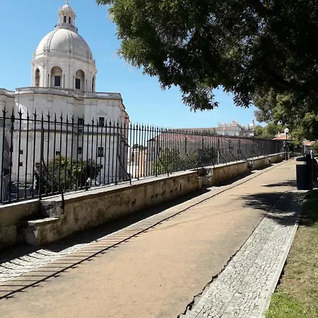 The Pantheon - Typical Studio Next To The National Pantheon Διαμέρισμα Lisboa